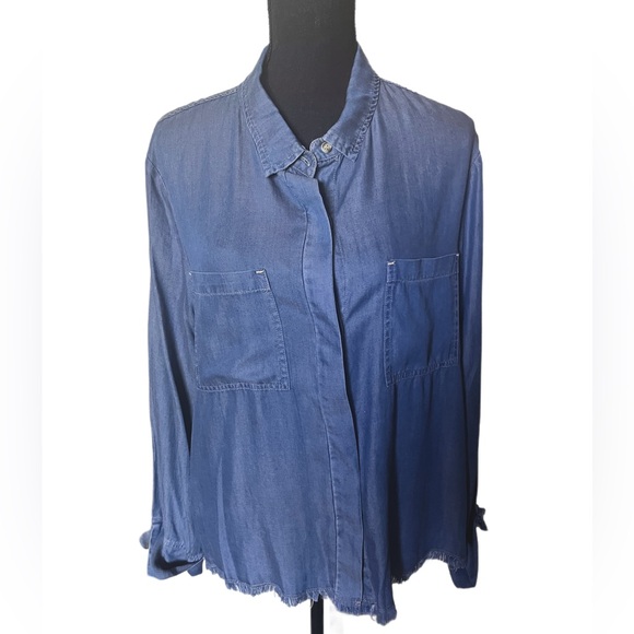 Gibson Latimer Tops - Gibson Latimer Fringed Bottom Denim Blouse Size Large
